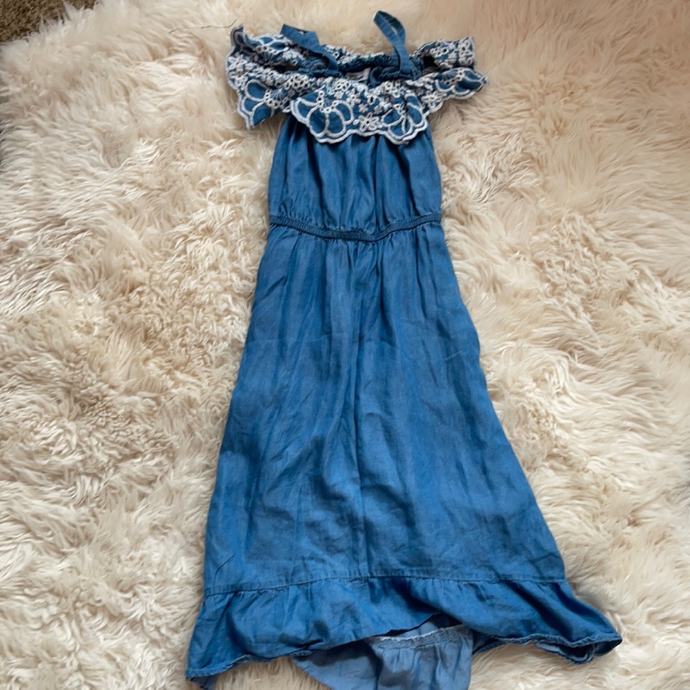 Girls dress